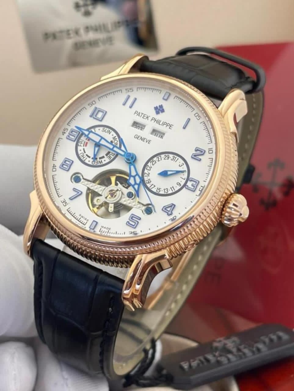 Patek Philippe "Héritage Grand Luxe" – Calendrier Annuel & Tourbillon.